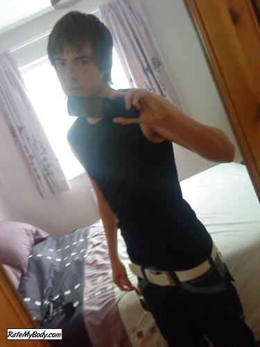 AdamG9876