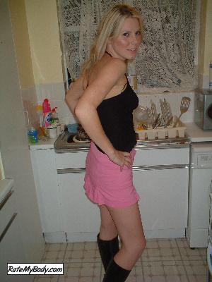 blonde_cutey