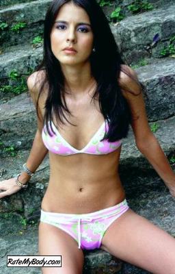 Holly19