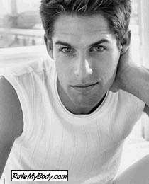 Hottguy016