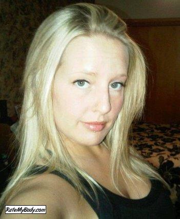 hooters_girl