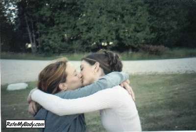 kissing