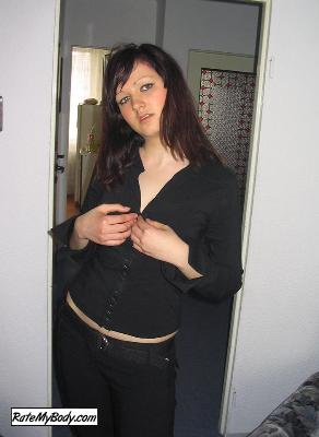 nadineles04