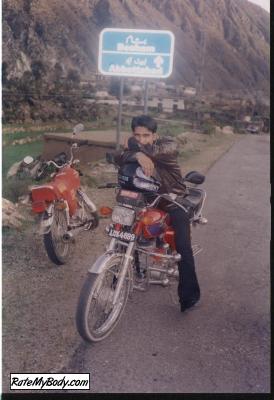 Paras