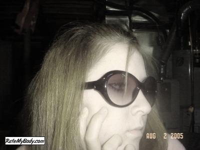 whos russell brand dating