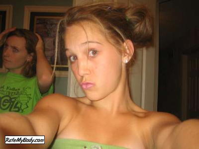 SexyGurlKissez