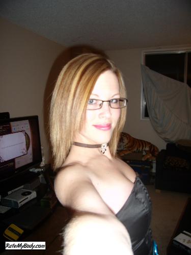 sexyblondebarbi